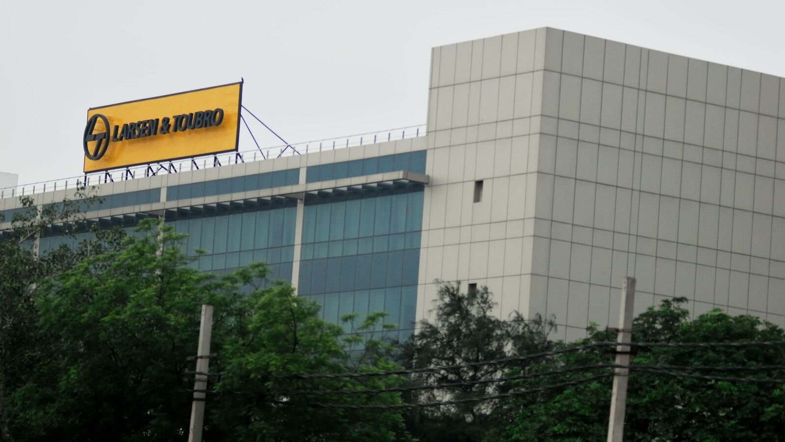 L&T Q4 net improves 6% even as margins narrow